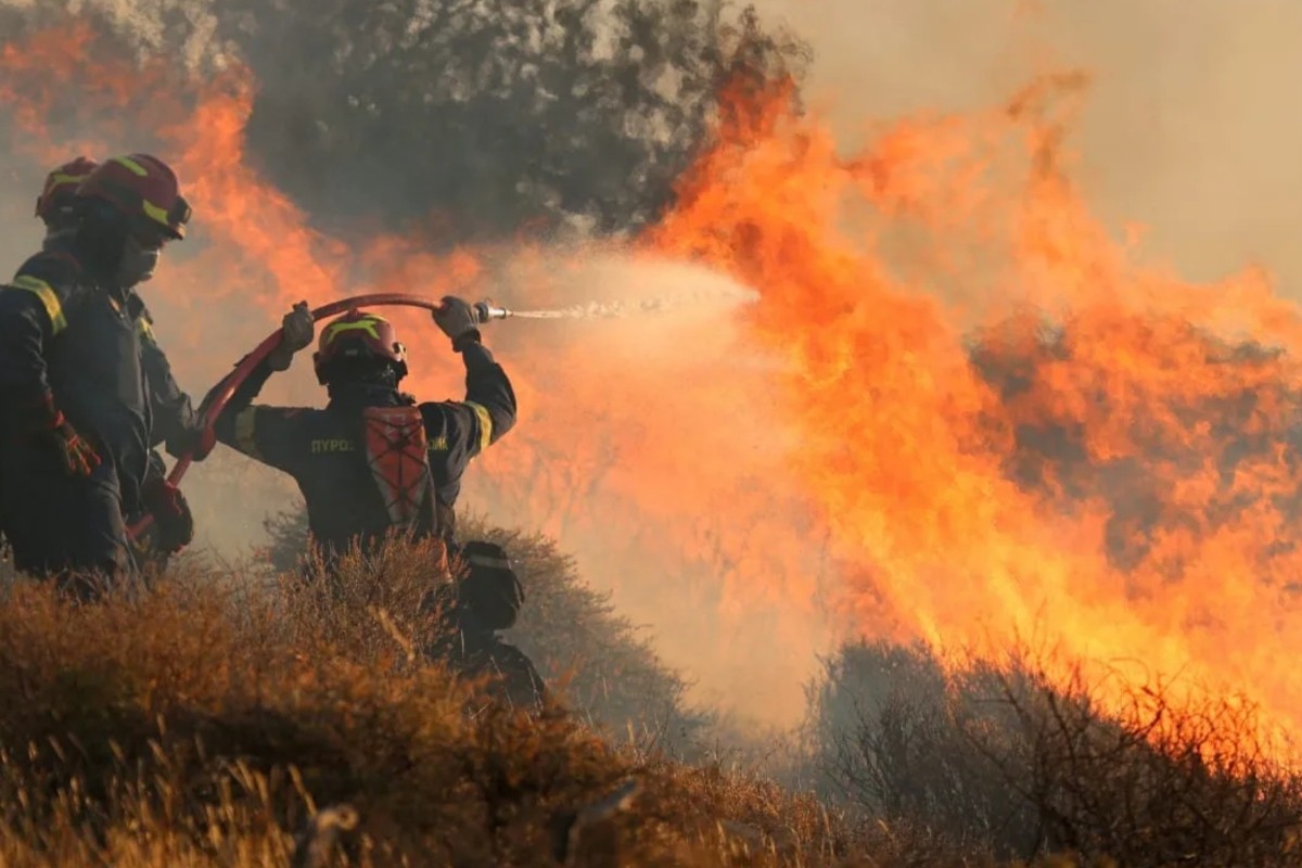 পর্তুগাল-স্পেনে ছড়িয়ে পড়েছে ভয়াবহ দাবানল