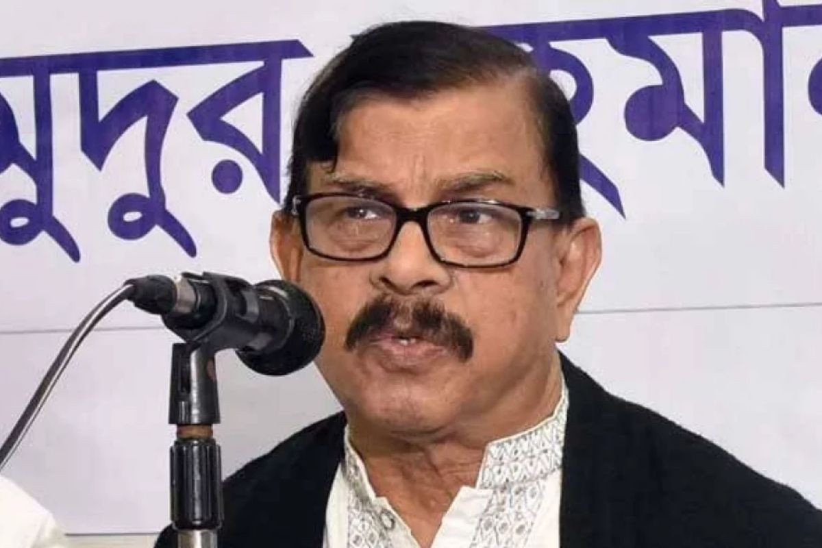 পুলিশ কারও কথা শোনে না, সরকার বলে কিছু আছে