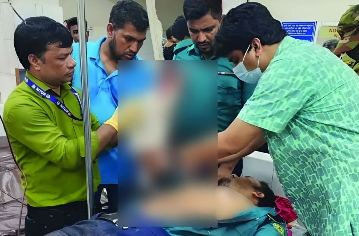 পুলিশকে কুপিয়ে জখম করা সেই ‘কবজি কাটা’ গ্রুপের হোতারা এখনো অধরা