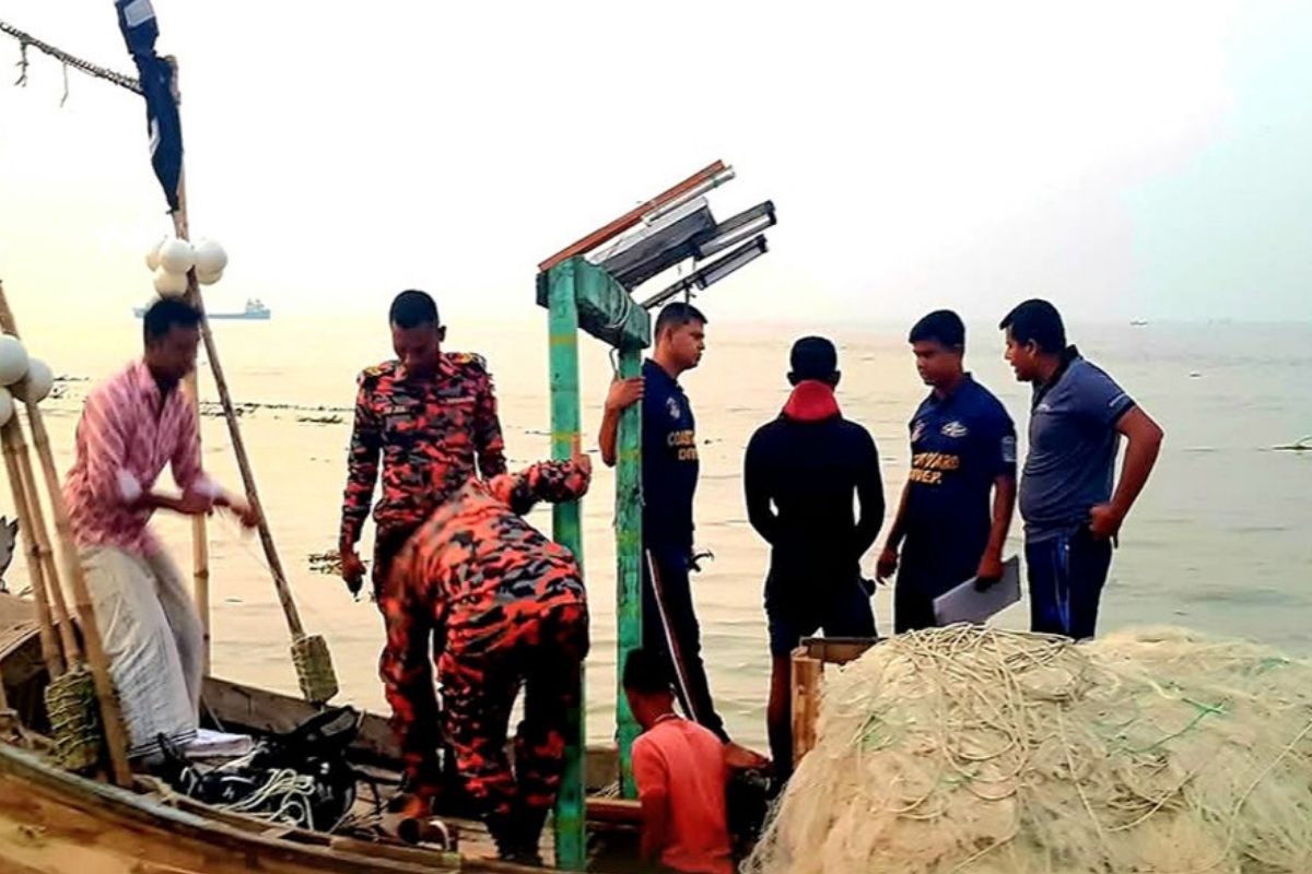 প্রতিবন্ধী ছেলেকে বাঁচাতে নদীতে ঝাঁপ, দুই দিনেও উদ্ধার হয়নি নিখোঁজ মা