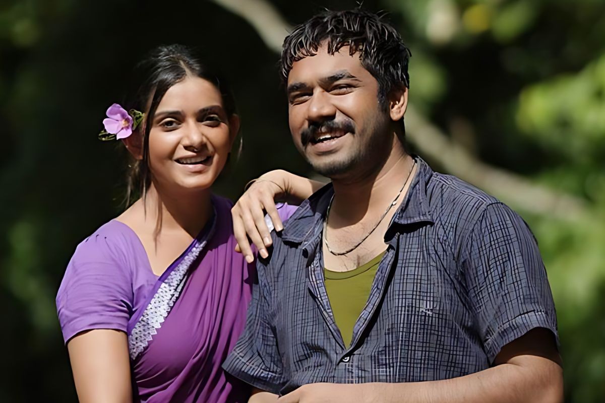 ডাকাত বাড়ির মেয়ে তিশা