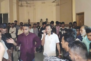 বন্ধুর পার্টিতে গিয়ে ৩৯ কিশোর আটক