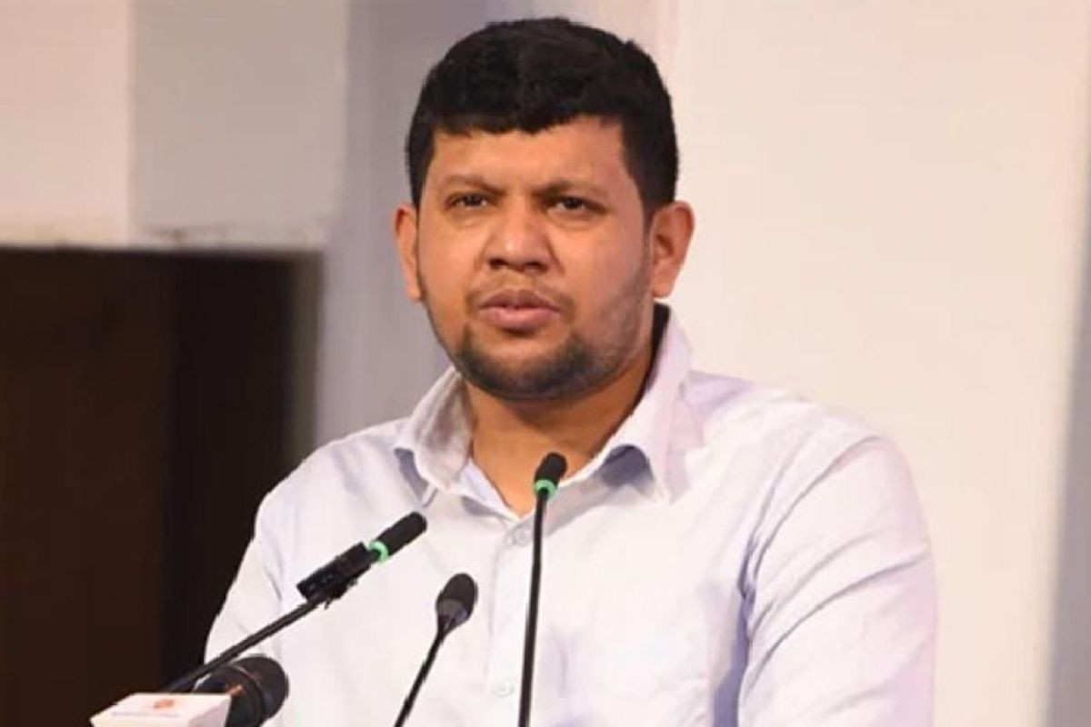 বিএনপি-জামায়াত প্রশাসন ভাগাভাগি করে নিয়েছে: উপদেষ্টা মাহফুজ