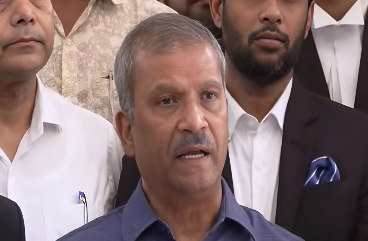 বিচারকাজ দ্রুত শেষ করতে গঠন হতে পারে তৃতীয় ট্রাইব্যুনাল: আইন উপদেষ্টা
