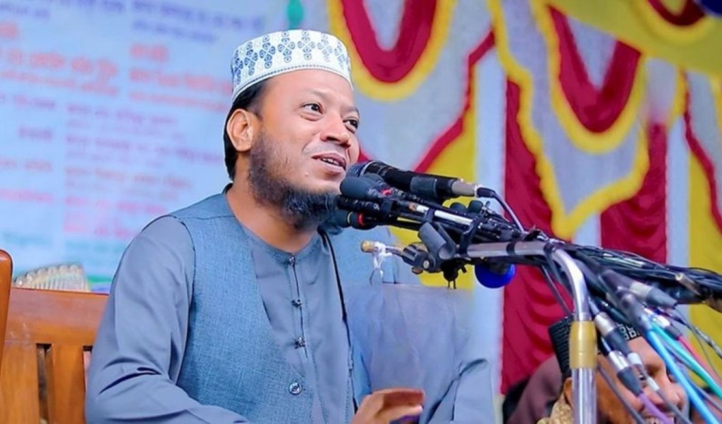 বিতর্কিত মন্তব্য করে ক্ষমা চাইলেন আমির হামজা 4 বিতর্কিত মন্তব্য করে ক্ষমা চাইলেন আমির হামজা 1758455823 বিতর্কিত মন্তব্য করে ক্ষমা চাইলেন আমির হামজা
