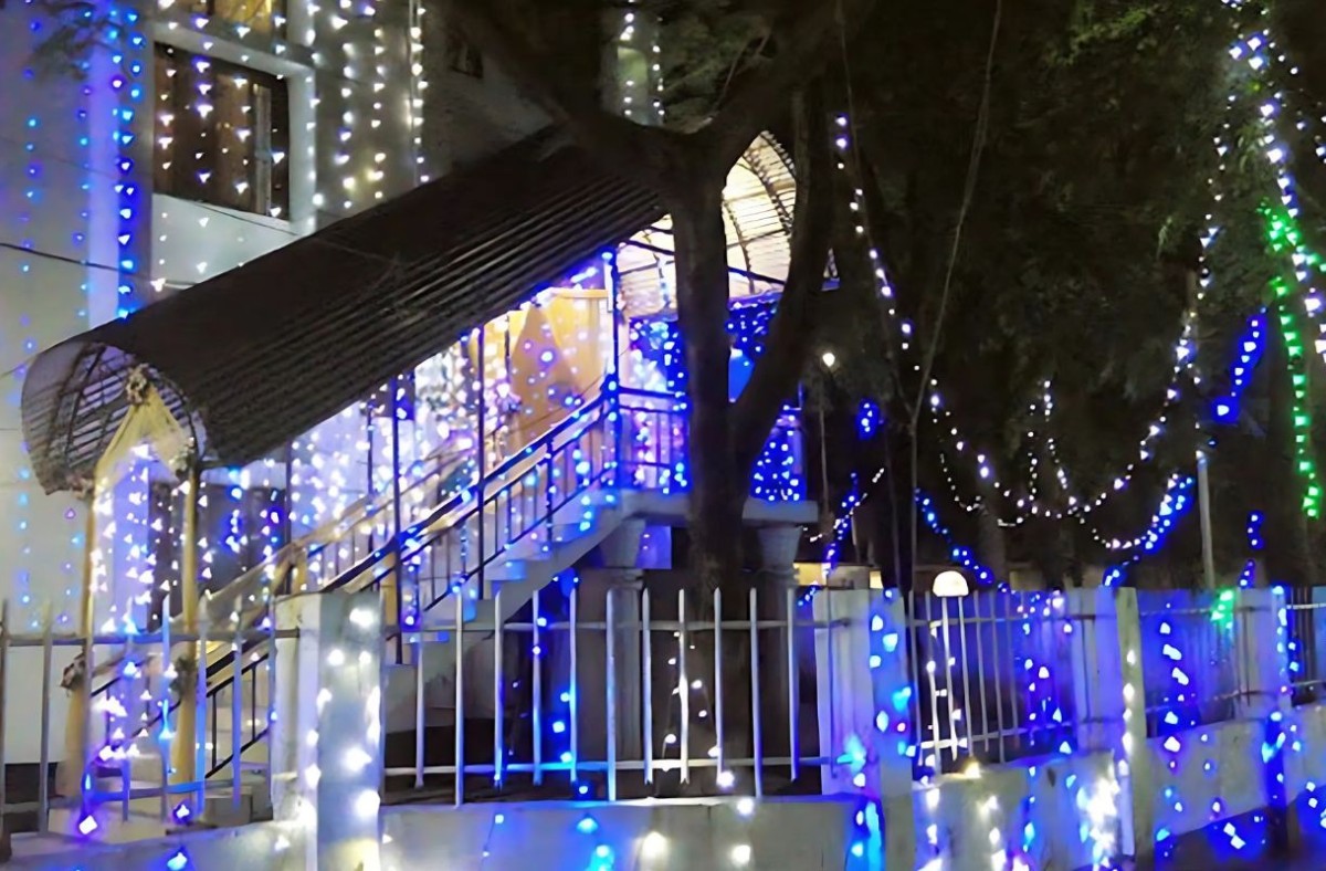 বিয়েবাড়িতে বিদ্যুৎস্পৃষ্টে প্রাণ গেলো গৃহকর্মীর