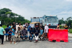 ব্রাহ্মণবাড়িয়ায় আসন বিন্যাসের প্রতিবাদে  ঢাকা-সিলেট মহাসড়ক অবরোধ