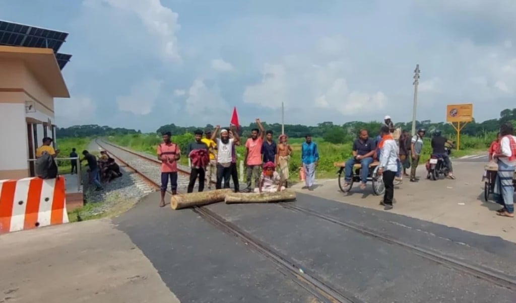 ভাঙ্গায় থমথমে পরিস্থিতি আজও অবরোধ কর্মসূচি 1757997489 ভাঙ্গায় থমথমে পরিস্থিতি, আজও অবরোধ কর্মসূচি