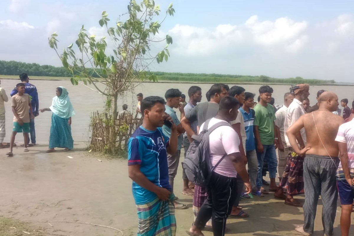 মরদেহ সৎকারে গিয়ে নৌকাডুবিতে একজনের মৃত্যু, নিখোঁজ ২