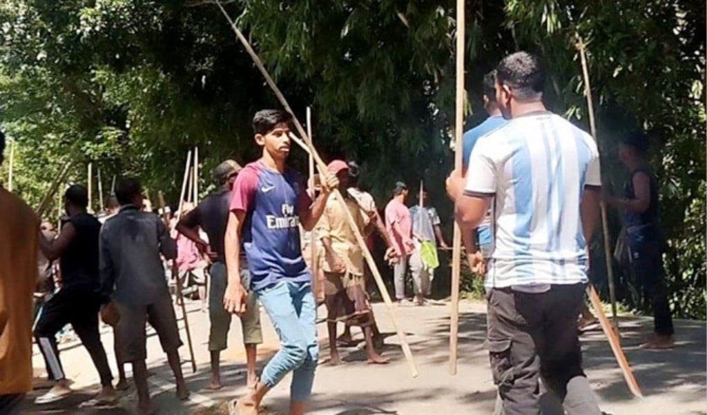 মাইকে ঘোষণা দিয়ে চার গ্রামবাসীর সংঘর্ষে যুবক নিহত আহত অর্ধশতাধিক 1756821225 মাইকে ঘোষণা দিয়ে চার গ্রামবাসীর সংঘর্ষে যুবক নিহত, আহত অর্ধশতাধিক