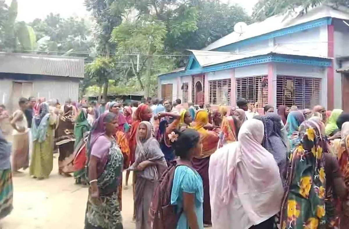 মাকে জবাই করে হত্যা করলো ছেলে