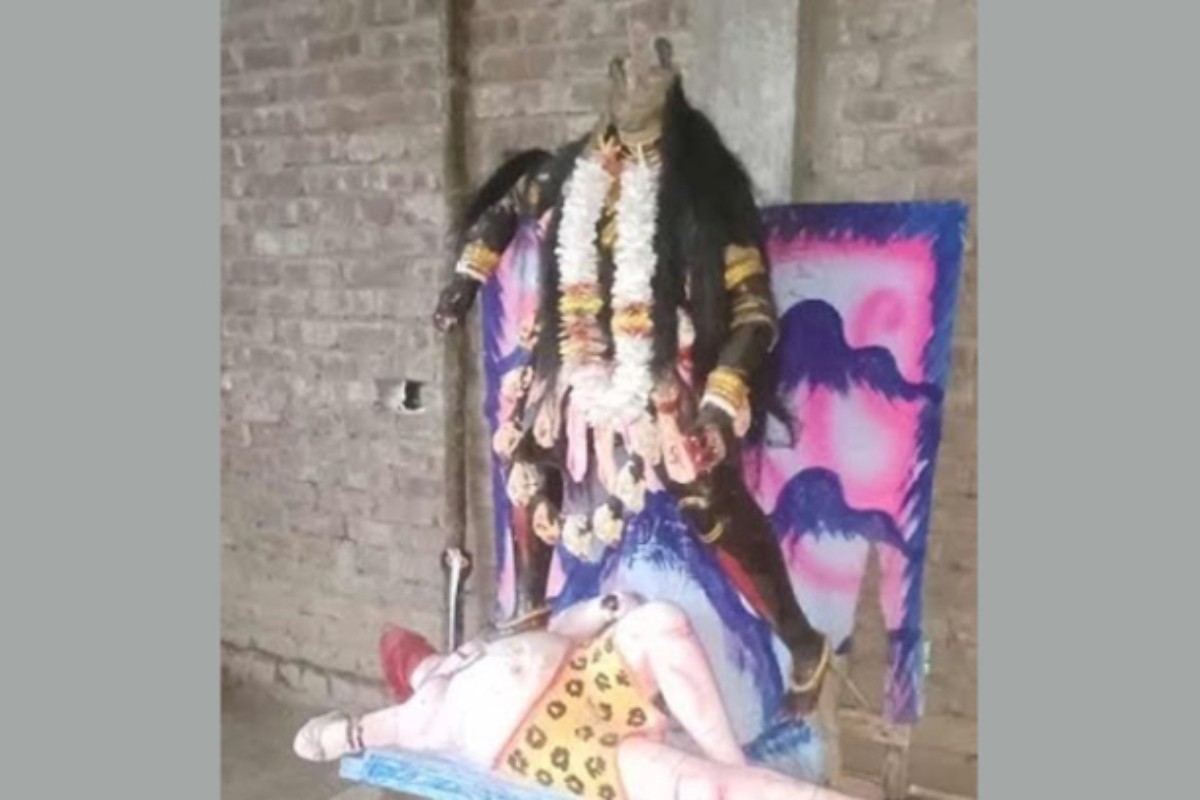 মানিকগঞ্জে শতবর্ষী কালী মন্দিরে প্রতিমা ভাঙচুর