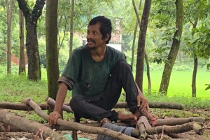 মায়ের মৃত্যুর পর ১৪ বছর শিকলবন্দি জীবন যাপন লিটনের