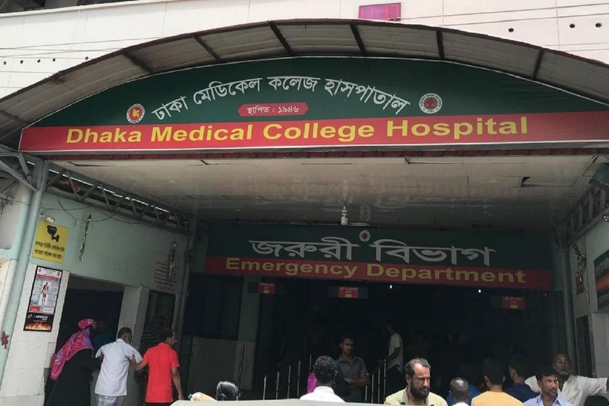 মায়ের মৃত্যুর ১০ দিন পর ছেলের গলায় ফাঁস