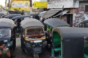 মাহেন্দ্রা স্ট্যান্ডে চাঁদাবাজি-হামলা, যুবদল নেতাসহ গ্রেপ্তার ২