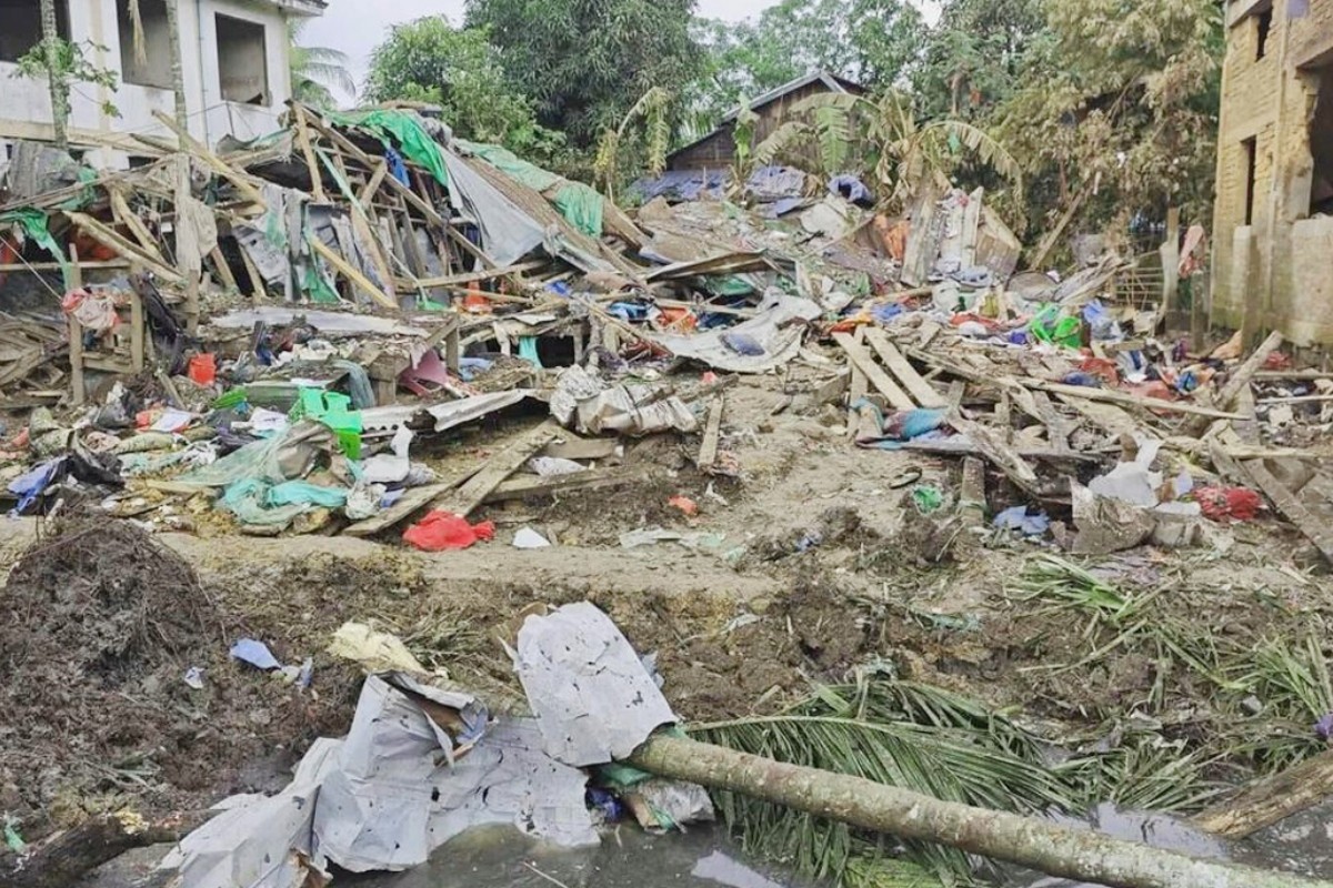 মিয়ানমারে জান্তার বিমান হামলায় ১৯ শিক্ষার্থী নিহত