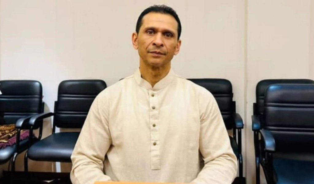 যুক্তরাষ্ট্রে যাওয়ার পথে বাধা দেওয়ায় বিস্মিত হয়েছি: সোহেল তাজ 3 যুক্তরাষ্ট্রে যাওয়ার পথে বাধা দেওয়ায় বিস্মিত হয়েছি সোহেল তাজ 1758970444 যুক্তরাষ্ট্রে যাওয়ার পথে বাধা দেওয়ায় বিস্মিত হয়েছি: সোহেল তাজ