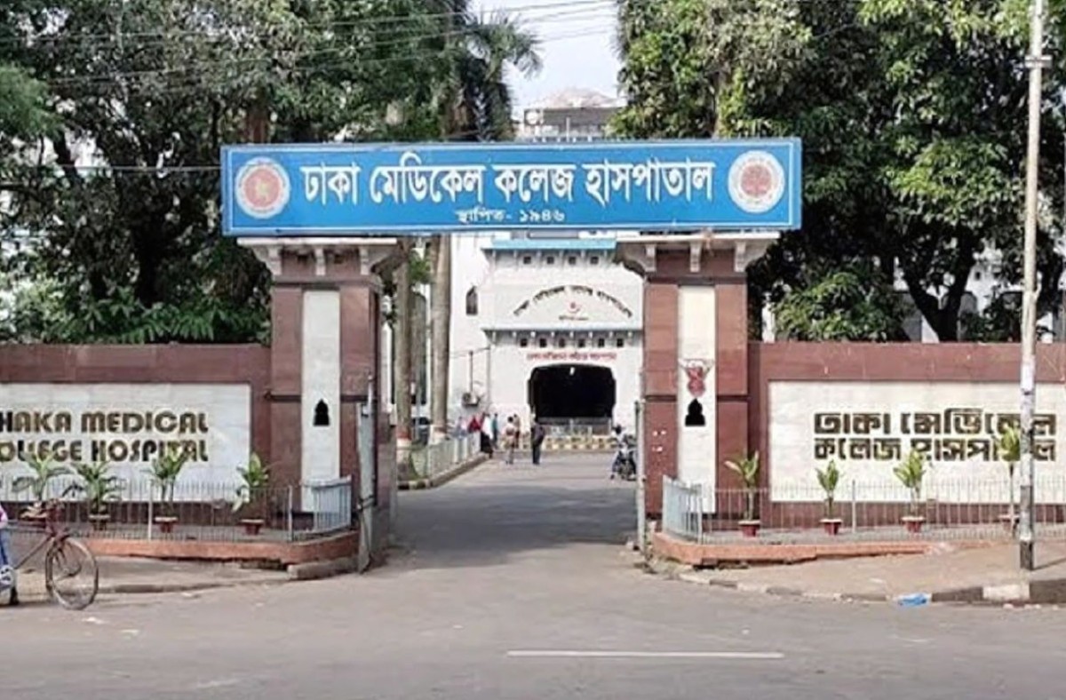 রাজধানীতে দেওয়ালচাপায় প্রাণ গেলো স্কুল শিক্ষকের