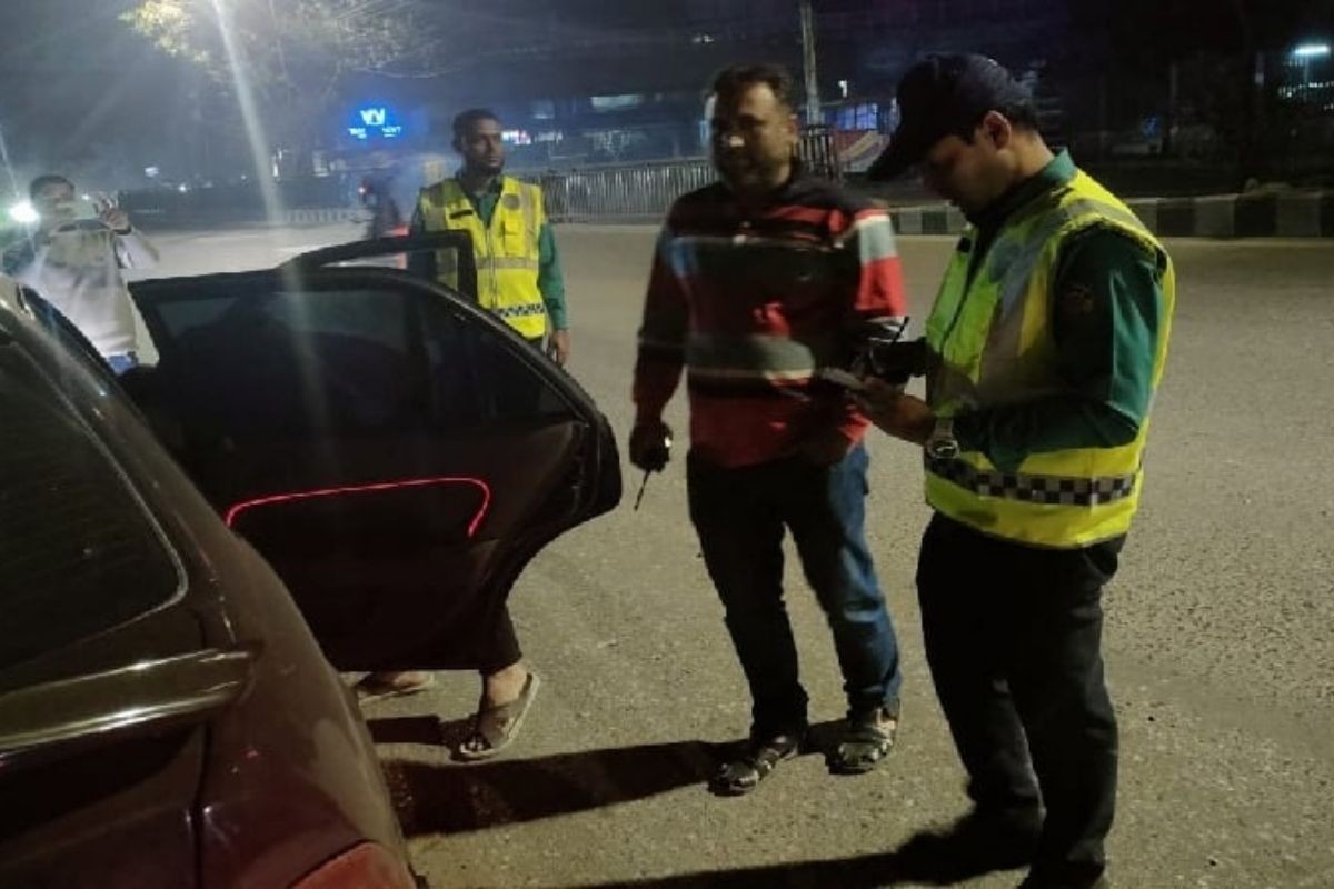 রাজধানীতে ভোর ৫টা থেকে সকাল সাড়ে ৮টা পর্যন্ত ‘বিশেষ নজরদারি’