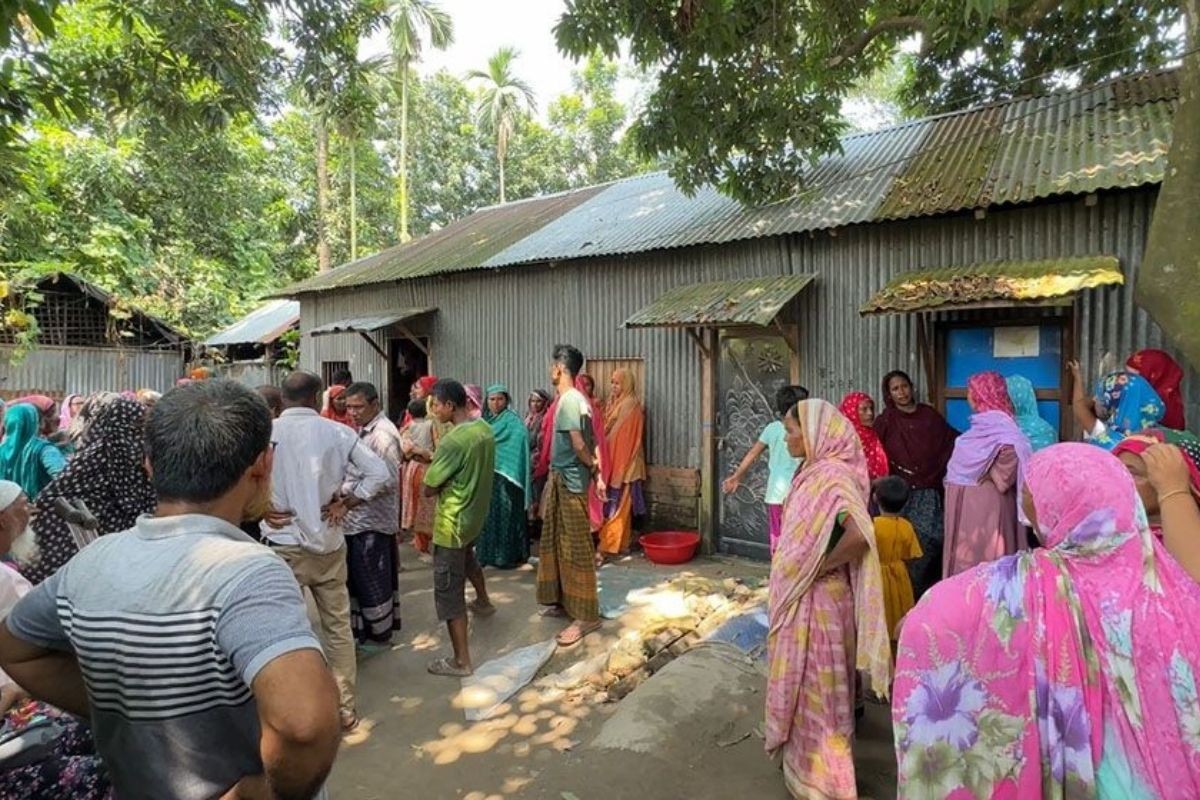 রান্নাঘরে মিলল সাবেক নারী ইউপি সদস্যের গলাকাটা লাশ