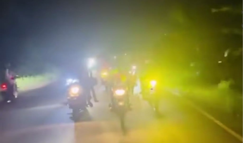 শরীয়তপুরে ছাত্রলীগের মোটরসাইকেল শোভাযাত্রা 1758797432 শরীয়তপুরে ছাত্রলীগের মোটরসাইকেল শোভাযাত্রা