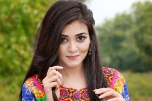 ‘আইটেম সং’-এ নাচতে চান শার্লিন