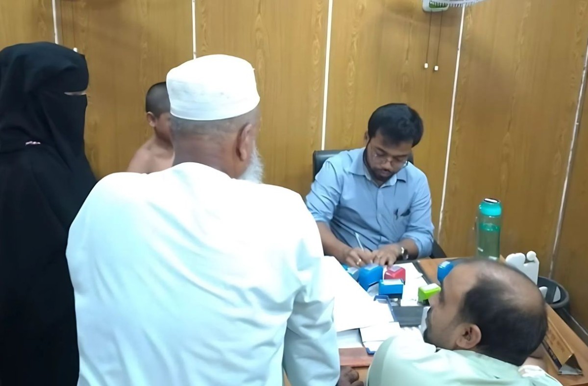 শিক্ষার্থীকে পিটিয়ে জখমের ঘটনায় দুই মাদ্রাসা শিক্ষক বরখাস্ত