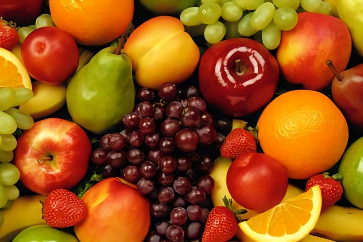 শুধু ফল খাওয়া: ওজন কমাতে কতটা নিরাপদ এই ডায়েট?