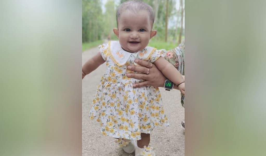 শ্বাসনালিতে নুডলস আটকে প্রাণ গেল সাত মাস বয়সী ফাতেমার 4 শ্বাসনালিতে নুডলস আটকে প্রাণ গেল সাত মাস বয়সী ফাতেমার 1756983706 শ্বাসনালিতে নুডলস আটকে প্রাণ গেল সাত মাস বয়সী ফাতেমার