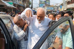 সখীপুরে বক্তব্য দেওয়ার সময় অসুস্থ হয়ে পড়লেন কাদের সিদ্দিকী