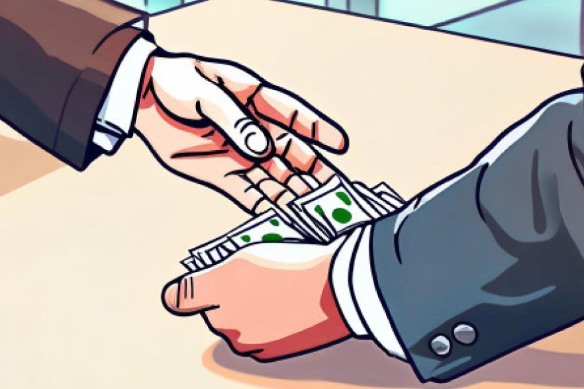 সচিবকে দুদকের মামলা থেকে বাঁচাতে দেড়শ কোটি টাকার চুক্তি