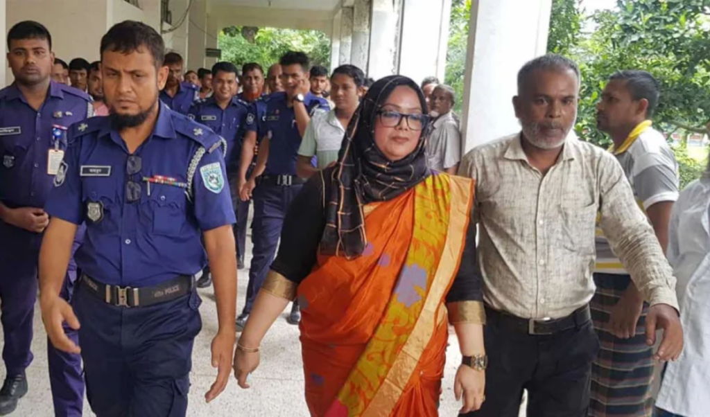 সাংবাদিক নির্যাতনের মামলায় কুড়িগ্রামের সাবেক ডিসি কারাগারে 3 সাংবাদিক নির্যাতনের মামলায় কুড়িগ্রামের সাবেক ডিসি কারাগারে 1756817026 সাংবাদিক নির্যাতনের মামলায় কুড়িগ্রামের সাবেক ডিসি কারাগারে