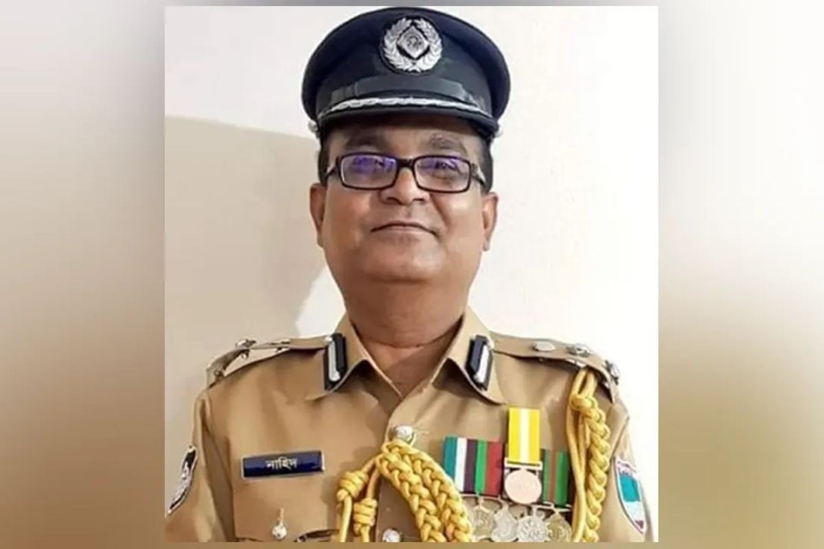 সাবেক ডিআইজি নাহিদুল ইসলাম গ্রেপ্তার