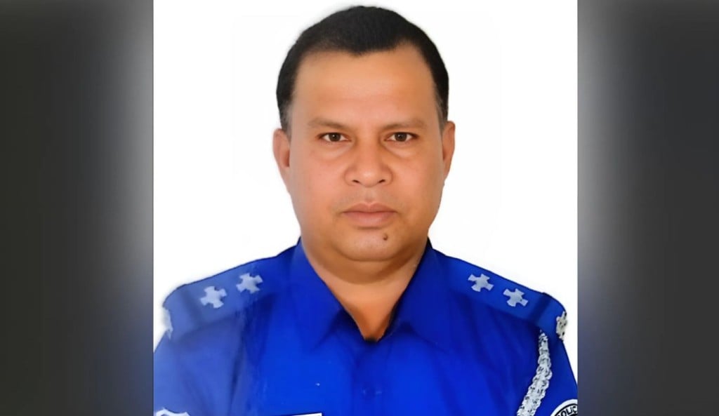 সিরাজগঞ্জে ব্যাটারিচালিত মিশুক মোটরসাইকেল সংঘর্ষে পুলিশ সদস্য নিহত 1757645402 সিরাজগঞ্জে ব্যাটারিচালিত মিশুক-মোটরসাইকেল সংঘর্ষে পুলিশ সদস্য নিহত