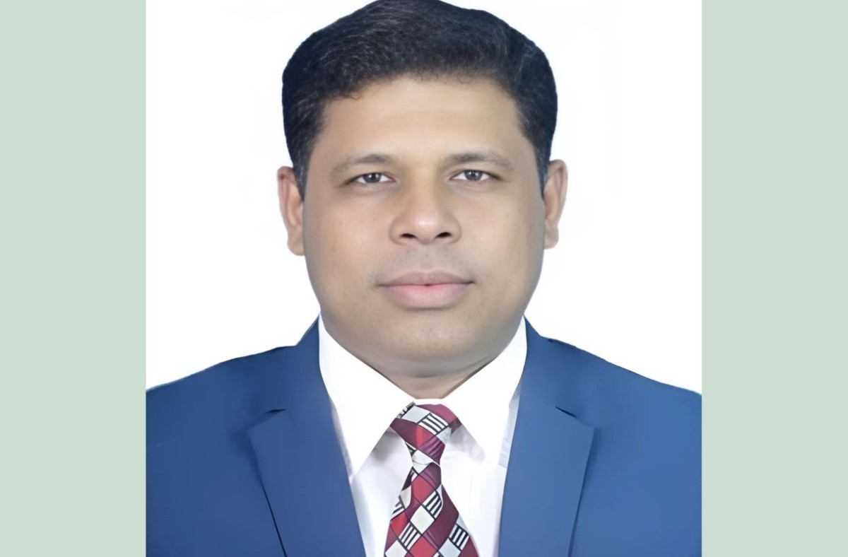 হল প্রভোস্টের বাসায় কাজ না করায় তিন জনকে চাকরিচ্যুত