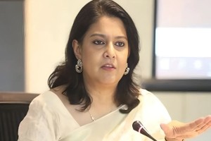 হাতির কাছে গিয়ে টিকটক করা বন্ধ করতে হবে: পরিবেশ উপদেষ্টা