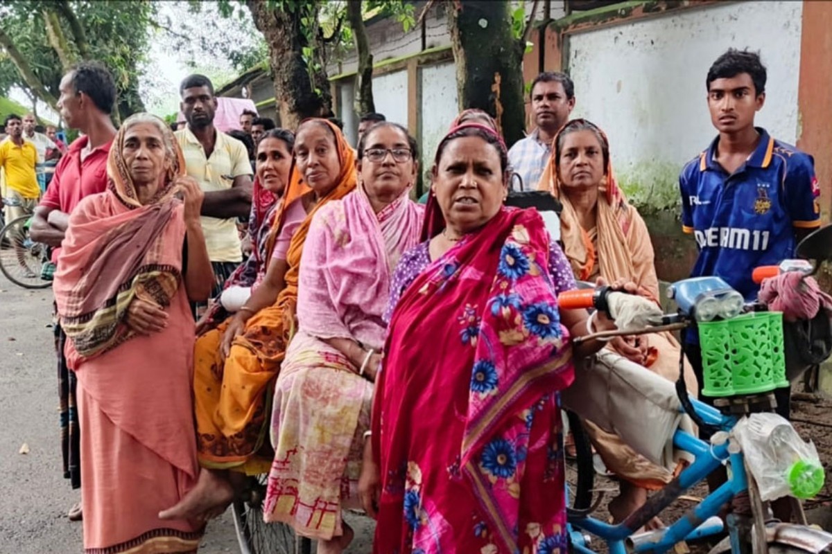 হাতে টান পড়লেই হিন্দুপাড়ায় চাঁদা তুলতেন তাঁতী দল নেতা