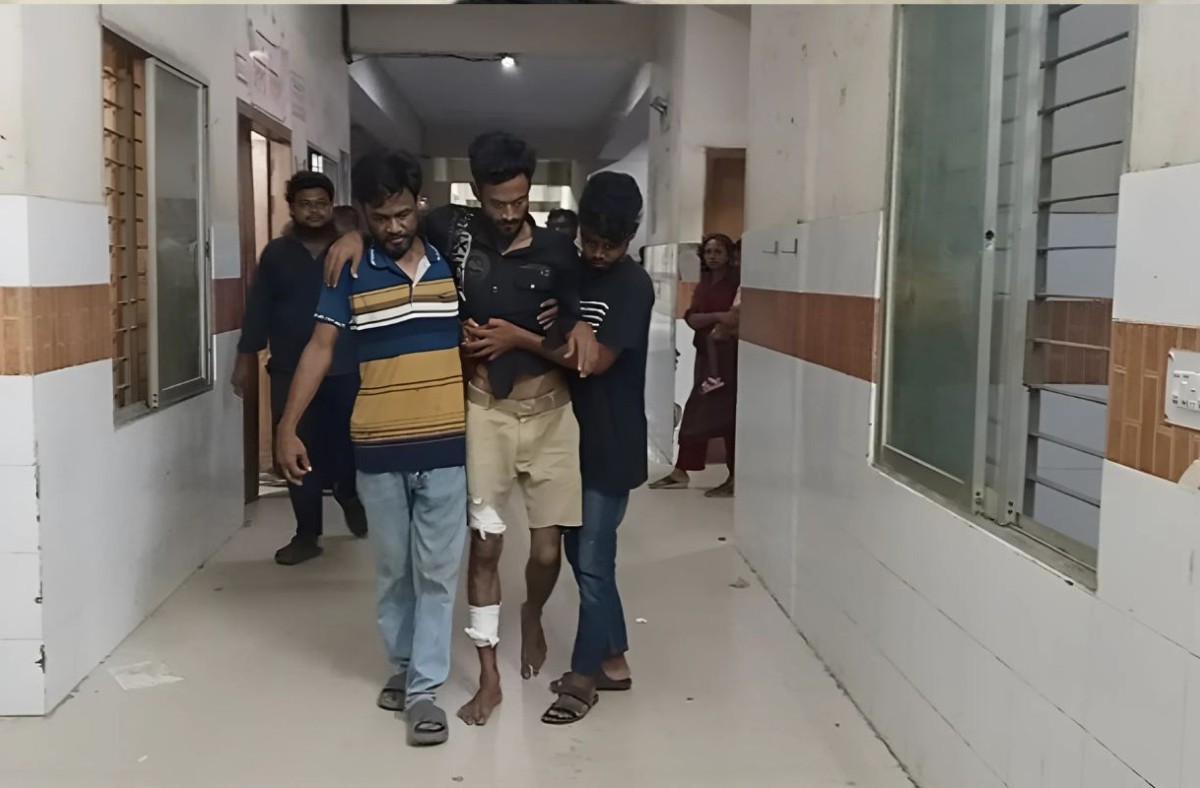 হাসপাতাল চত্বরে যুবককে কুপিয়ে জখমের অভিযোগ যুবদল নেতার বিরুদ্ধে