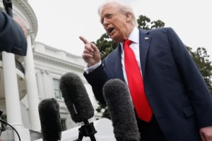 হোয়াইট হাউসে অস্ট্রেলীয় সাংবাদিকের সঙ্গে বাকবিতণ্ডায় ট্রাম্প