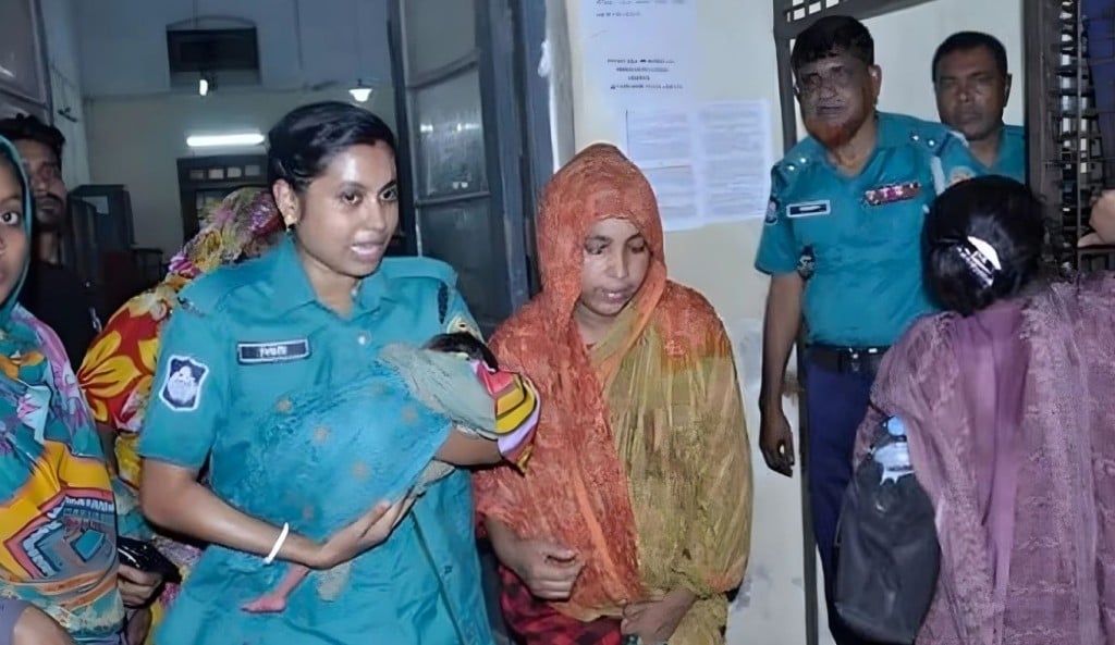 ১১ দিনের মেয়ে নিয়ে কারাগারে সেই মা 1758521162 ১১ দিনের মেয়ে নিয়ে কারাগারে সেই মা