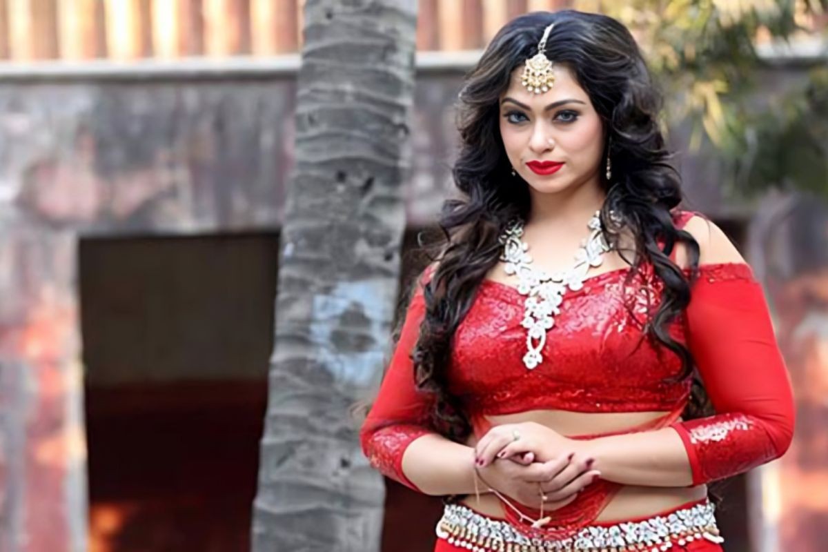 ‘আমার মা ও বোনেরা মিথ্যা অপবাদ দিয়ে আমাকে একেবারে নিঃস্ব করে দিয়েছে’