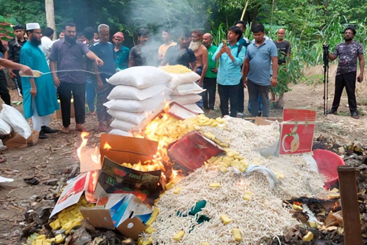 ‘দেশি-বিদেশি ব্র্যান্ডের সাবান’ তৈরি হচ্ছিল গ্রামের কারখানায়