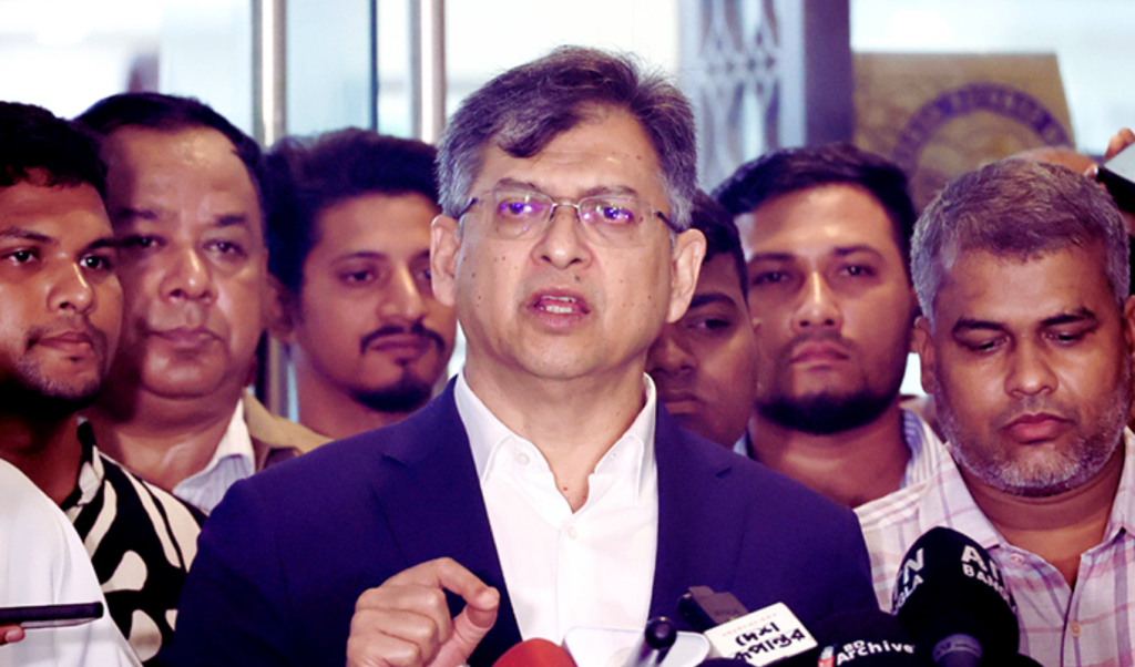 সংসদ নির্বাচনের দিন গণভোটে রাজি বিএনপি 4 Add a subheading 2025 10 06T004605.401 1759689976 সংসদ নির্বাচনের দিন গণভোটে রাজি বিএনপি