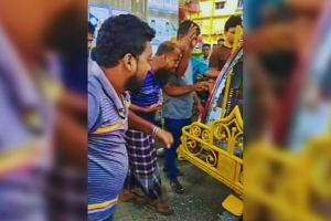 মব সৃষ্টি করে পুলিশ সদস্যকে পেটালেন রিকশাচালকরা