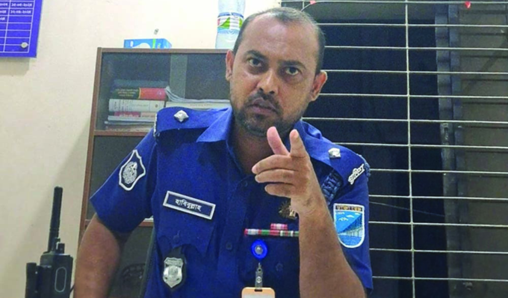 পুুলিশকে বানরের মতো নাচানো হচ্ছে-ওসি হাবিবুল্লাহ 3 Add a subheading 2025 10 11T013138.865 1760124837 পুুলিশকে বানরের মতো নাচানো হচ্ছে-ওসি হাবিবুল্লাহ