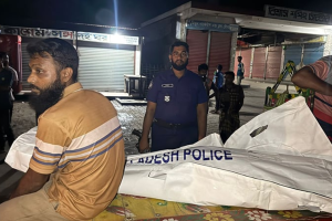 বিষাক্ত মদপানে ৬ জনের মৃত্যু, গোপনে দাফন ৪ জনের