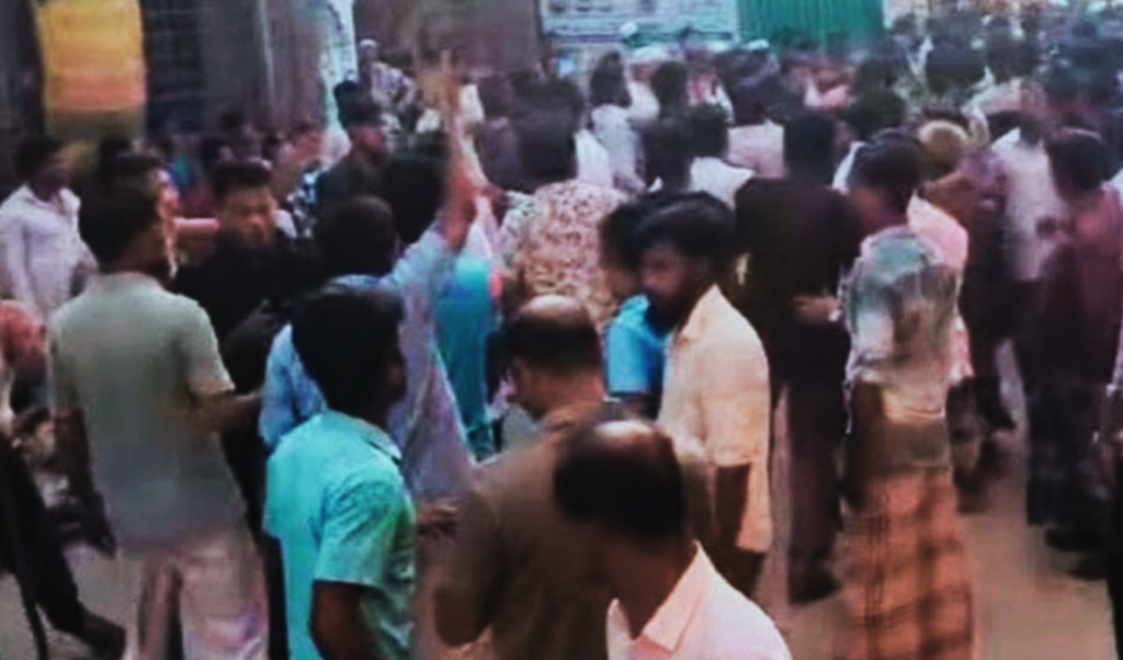 বাঁশখালীতে বিএনপি–জামায়াতের মুখোমুখি অবস্থান 4 Add a subheading 2025 10 16T013356.514 1760556879 বাঁশখালীতে বিএনপি–জামায়াতের মুখোমুখি অবস্থান