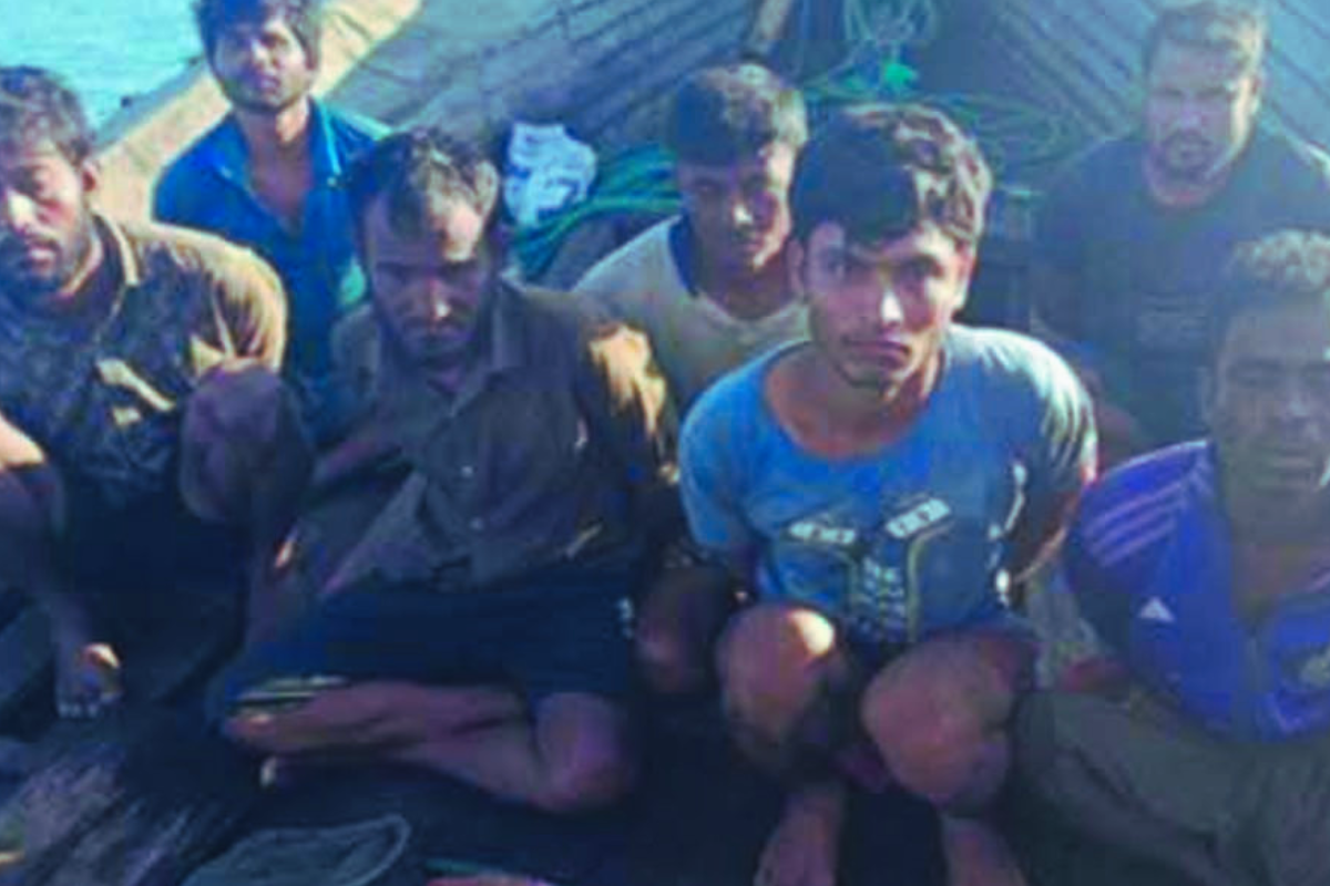 সাগরে মাছ ধরতে গিয়ে  ৭ জেলে আটক করেছে আরাকান আর্মি
