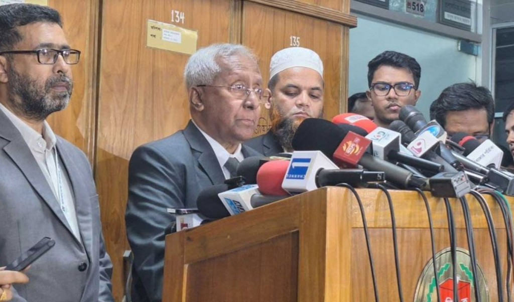 নির্বাচনে সেনা এক লাখ, পুলিশ দেড় লাখ ও ছয় লাখ আনসার মাঠে থাকবে 3 অবশ্যই নির্বাচন করার পরিবেশ আছে ইসি সচিব 1760961401 নির্বাচনে সেনা এক লাখ, পুলিশ দেড় লাখ ও ছয় লাখ আনসার মাঠে থাকবে