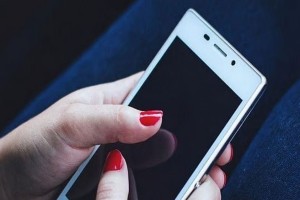 অবৈধ মোবাইল বন্ধ হচ্ছে খুব দ্রুত, কীভাবে জানবেন বৈধ কি না